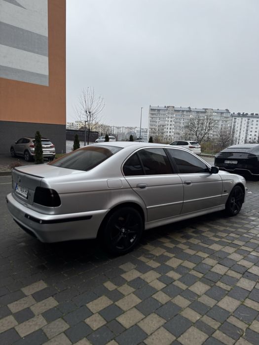 Продам E39 2003року 2.5 дизель