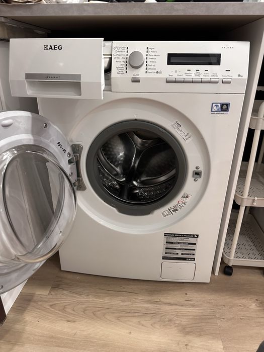 Máquina lavar roupa AEG - 8kg