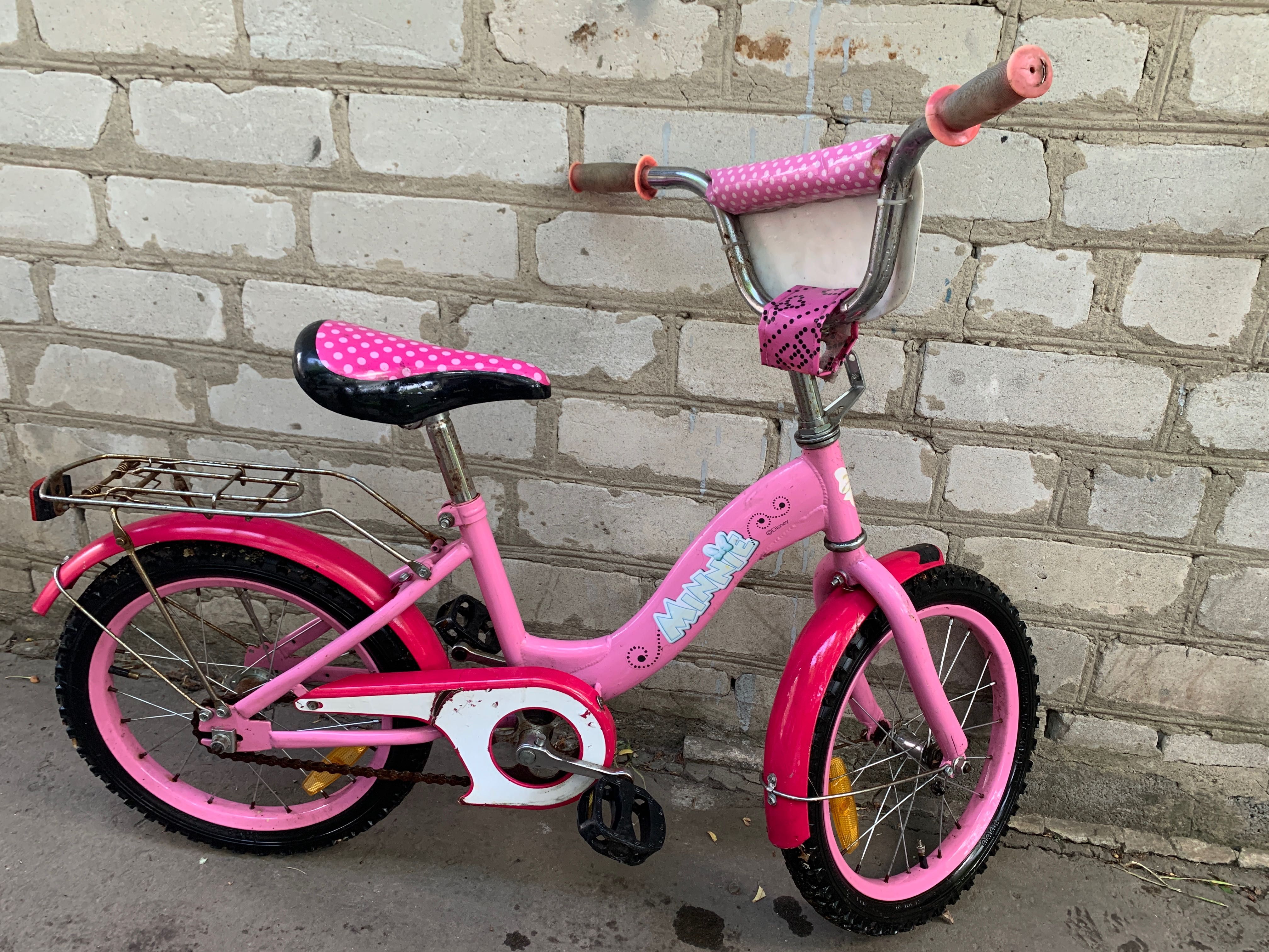 Велосипед для дівчинки 6-7 років