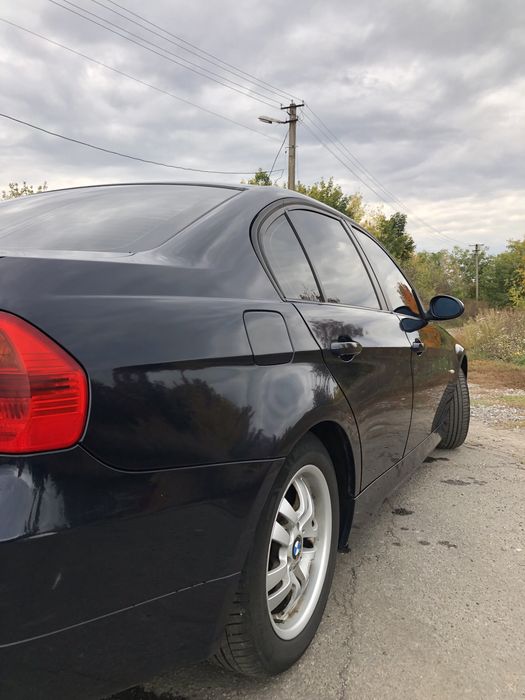 Продам bmw e90 N46B20B НЕ ФАРБОВАНА