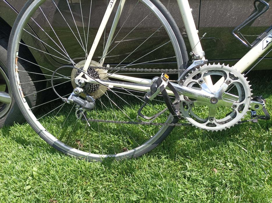 Rower szosowy AUTHOR C3009