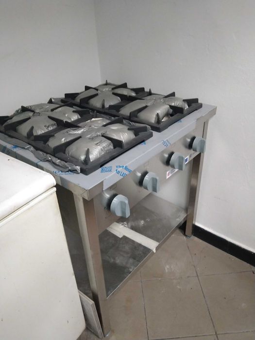 Sprzęt gastronomiczny nowy, poszczególne ceny w opisie.