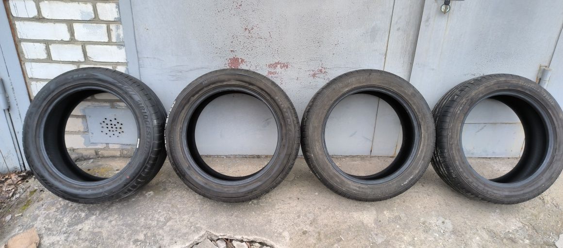 Шини 225/50/17 Bridgestone