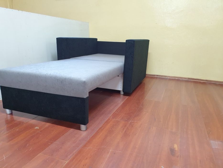 Kanapa z Funkcja Spania Kolor Dowolny