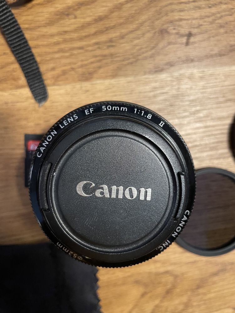 Canon 600D + 18-55 mm + 50mm 1.8 + filtr Hoya Lustrzanka Cyfrowa