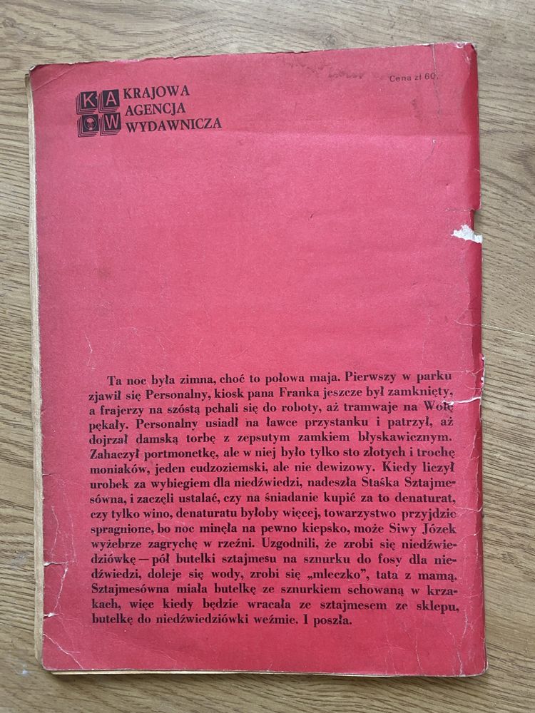 Stara ksiazka Uciiekinierka autor Janusz Kołodziejski