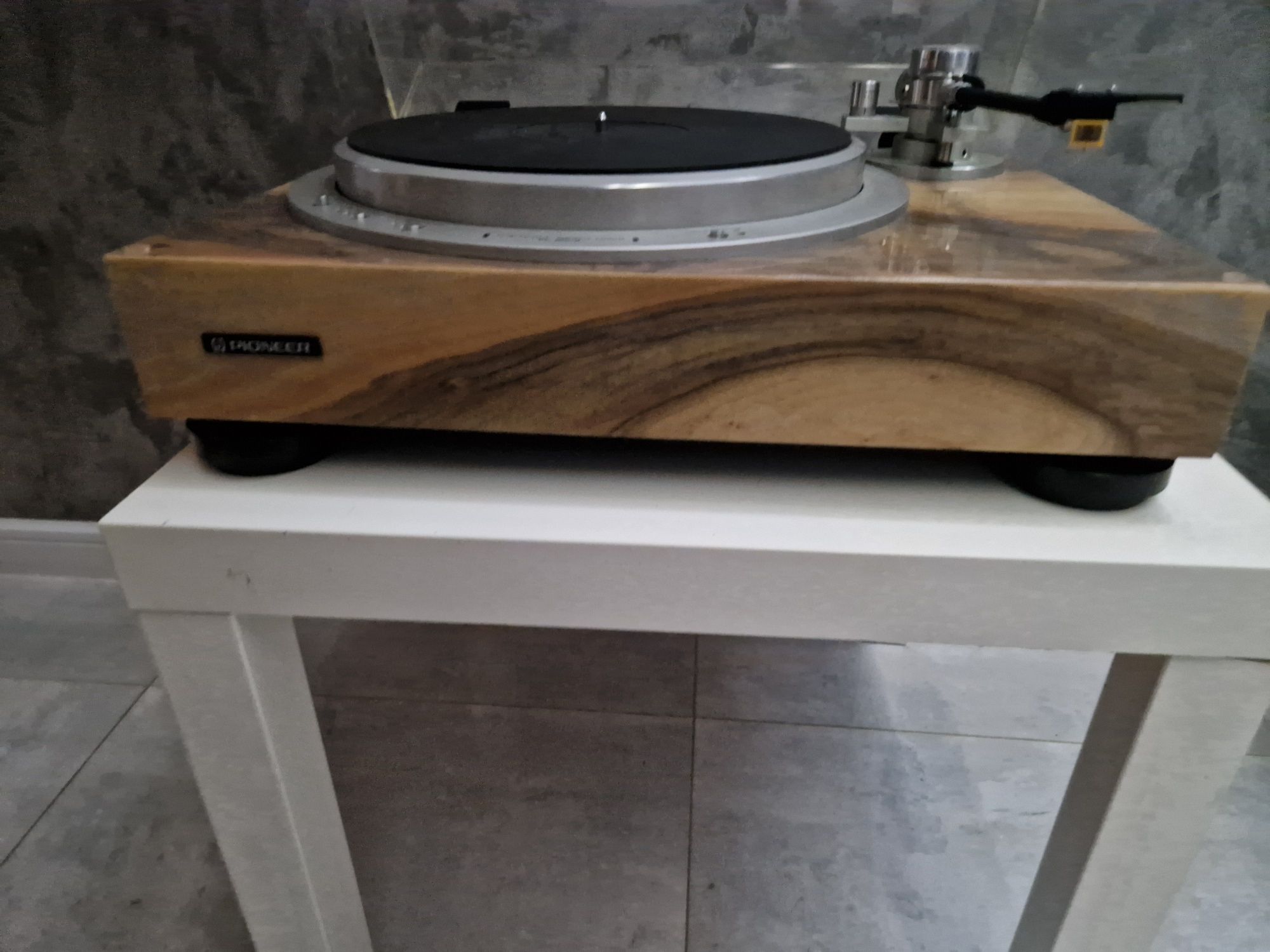 Gramofon pioneer PL 50ll w pìęknym drewnianym naturalnym fornirze