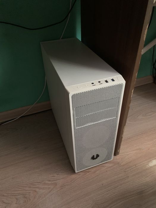 Продам компʼютер intel