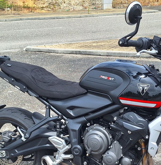 Capa Conforto Banco Triumph Trident 660
