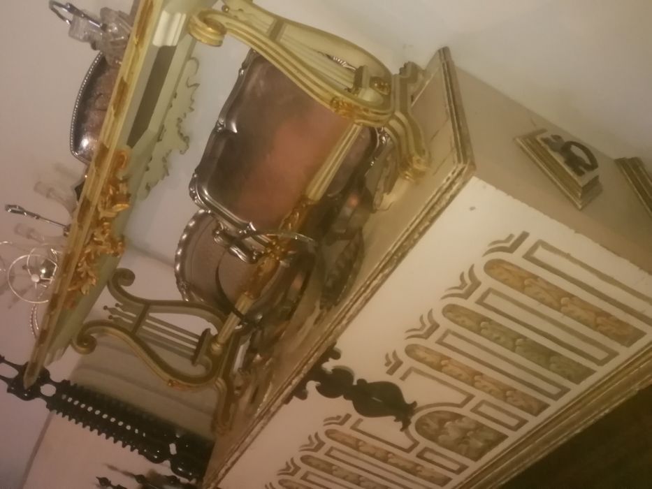 Arca antiga 35 € mesa antiga 35 €