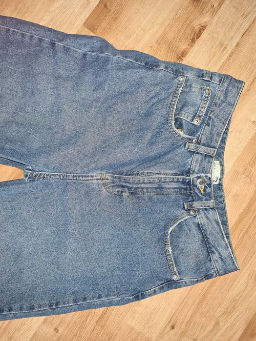 Spodnie jeans z wysokim stanem