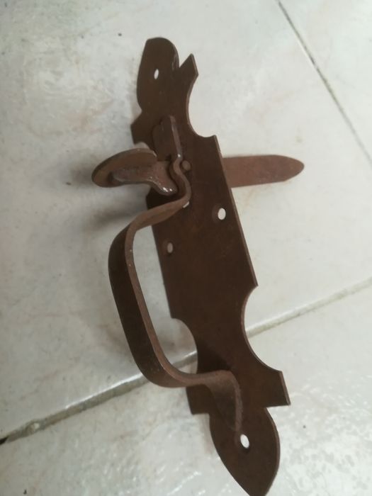 Puxador Antigo em Ferro