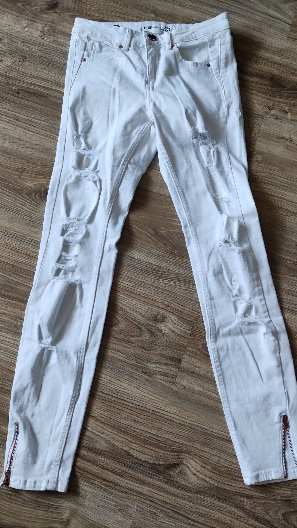 Spodnie jeansy  białe