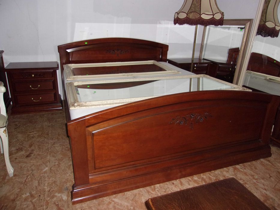 Łoże 160 x 200,komoda z lustrem,szafki nocne i stelaże