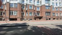 Продажа офиса на ул. Довженко 6. Фасад (Отдельный вход)