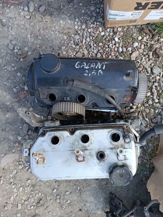 GŁOWICA KOMPLETNA LEWA PRAWA  MITSUBISHI GALANT 2.5 V6