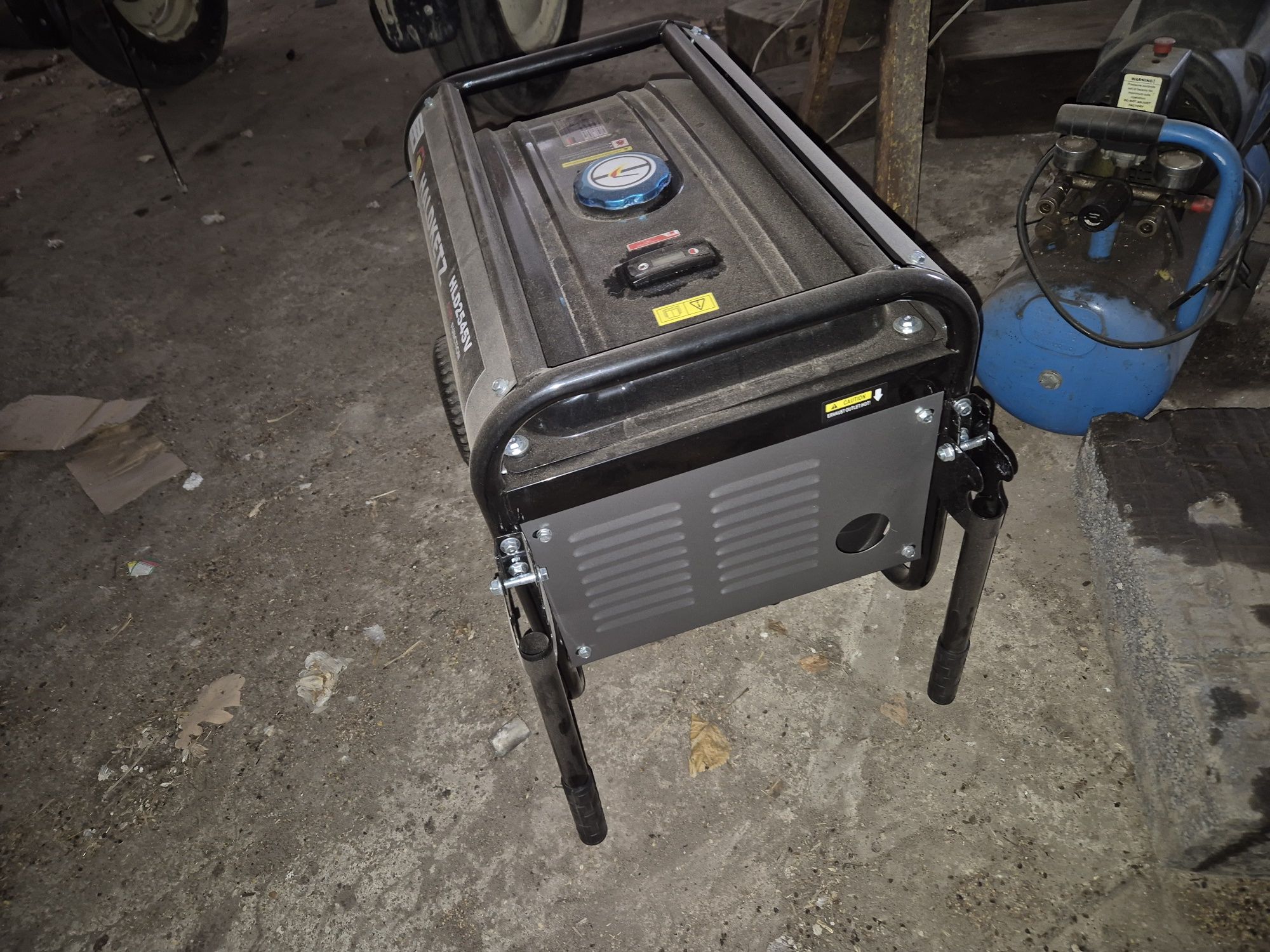 Agregat pradotworczy 3F 230 i 400v  7.3 KW , AVR