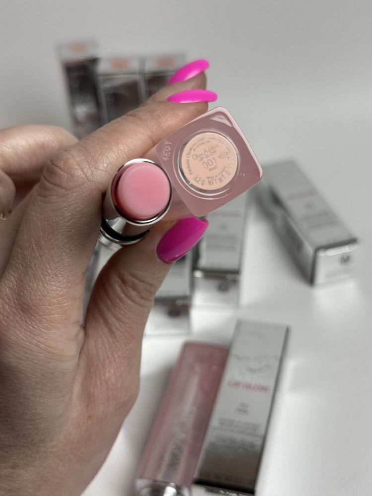 Бальзам для губ DIOR Dior Addict Lip Glow 001 Pink