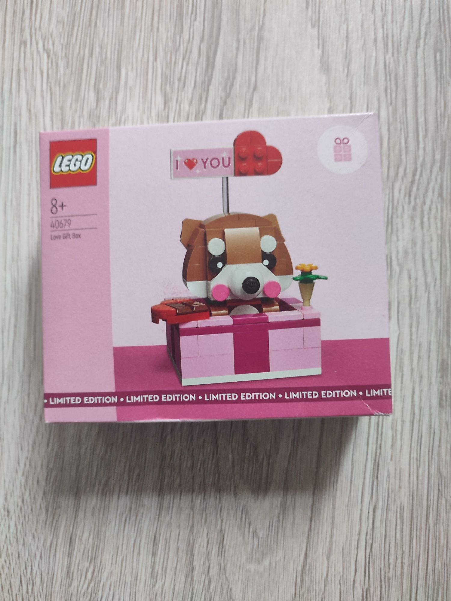 Lego 40679 Love Gift Box-Miłosne Pudełko
LEGO 4067