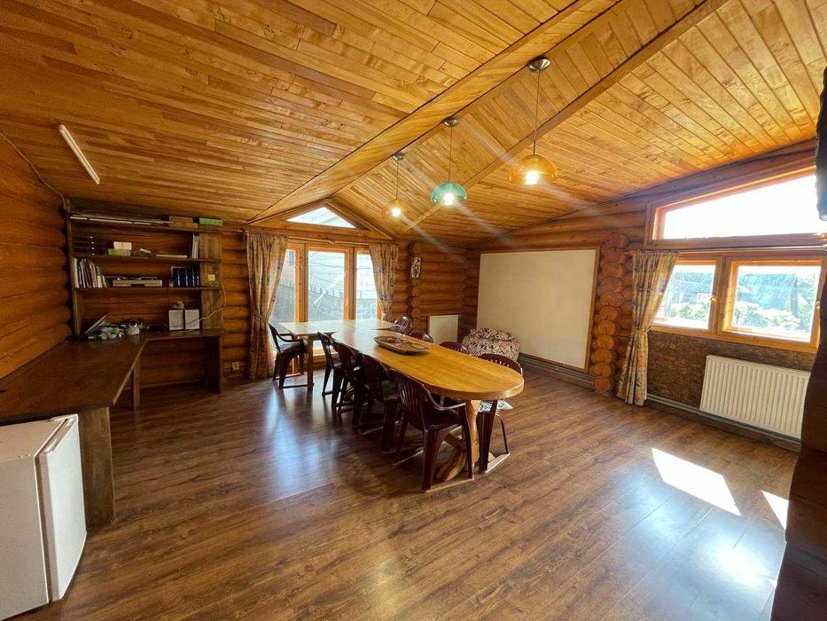 Два будинки в Карпатах для бізнесу або великої родини, Рахів