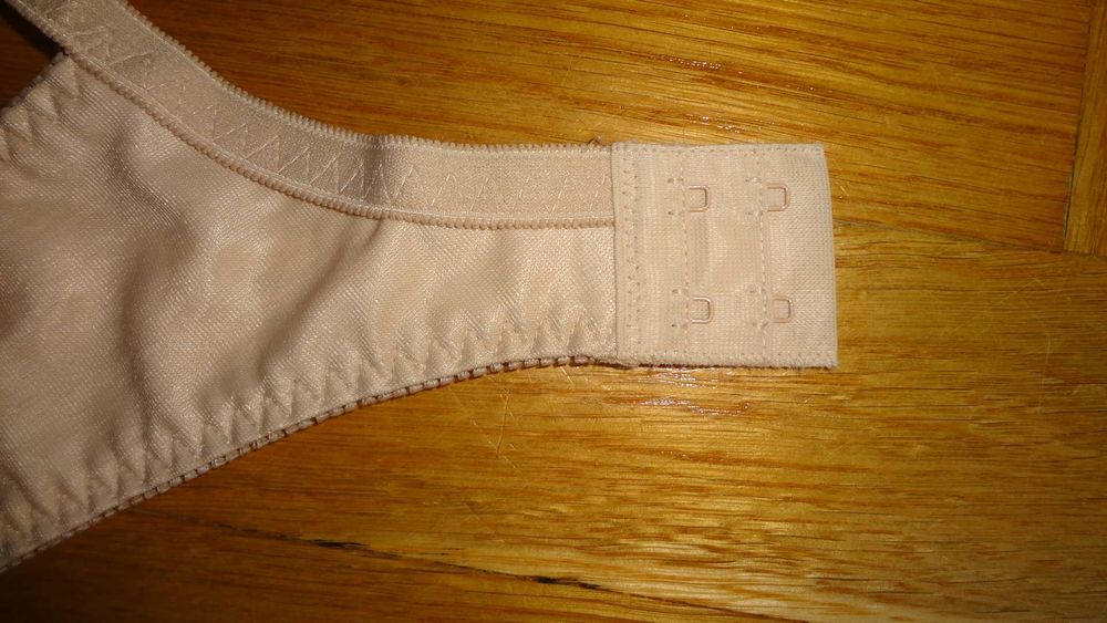 Biustonosz Triumph Formfit N r.85B, bawełna