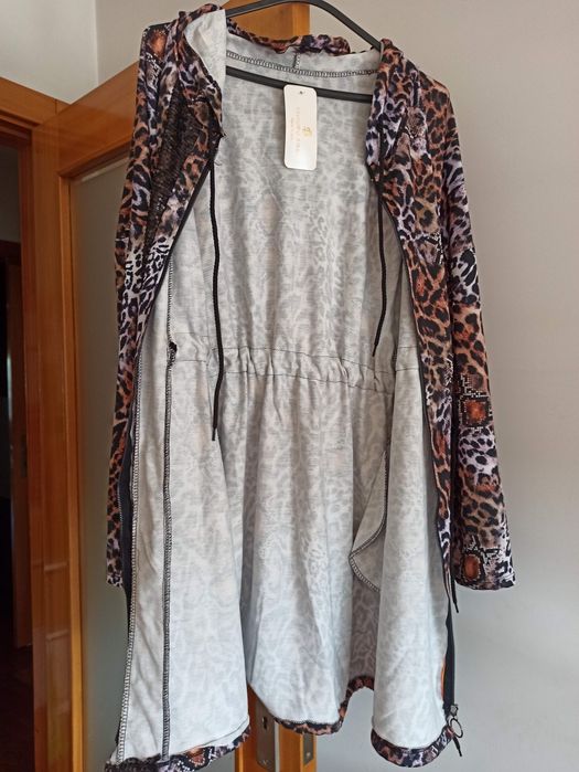 Vestido com fecho ou casaco em malha NOVO