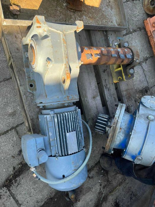 Motoreduktor, Przekładnia SEW i=113.56