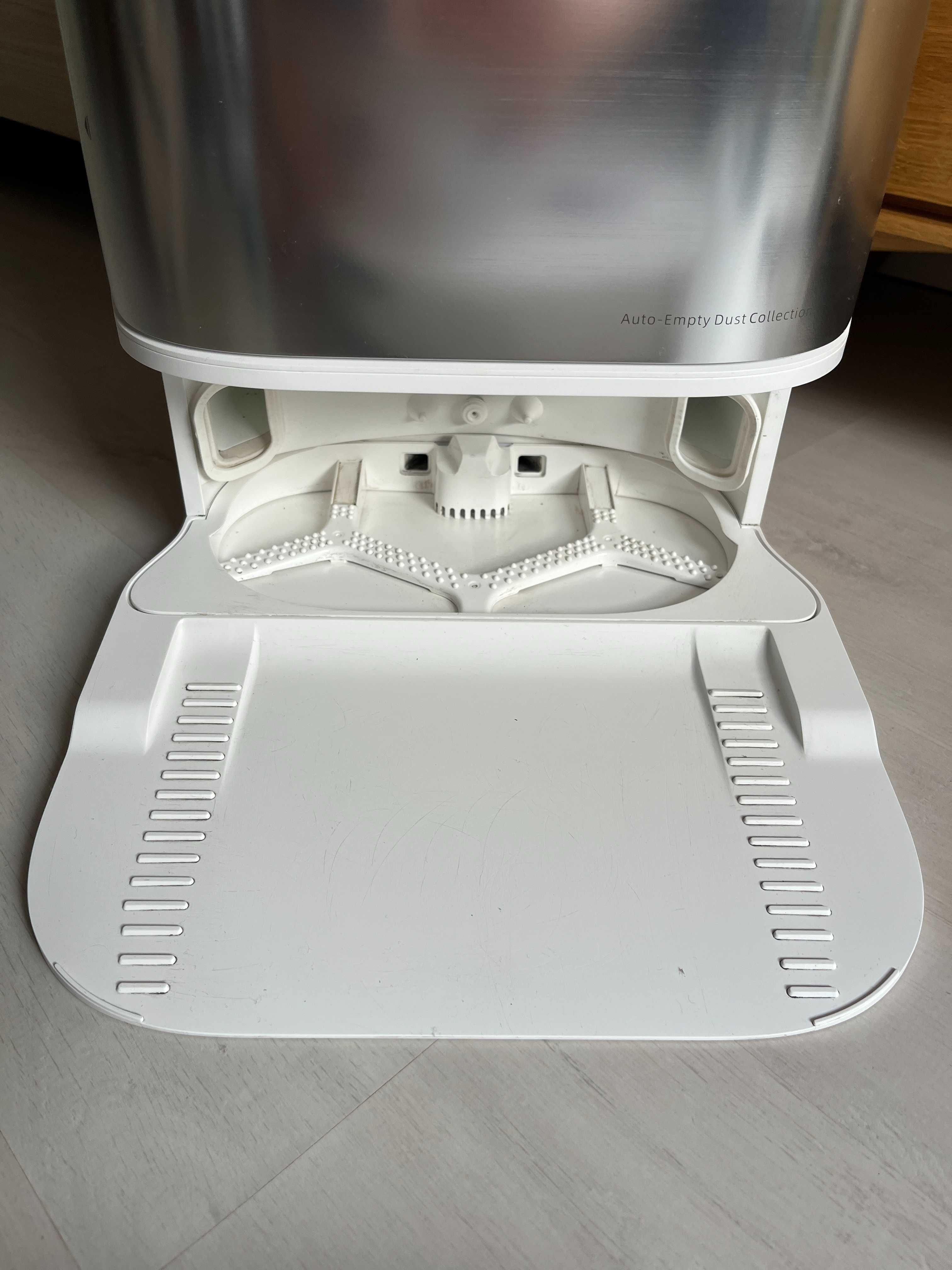 Robot sprzątający Dreame L10s Ultra z kompletem nowych akcesoriów