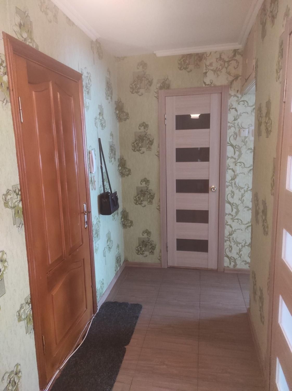 Продається 2-кімнатна квартира в Хмельницькому