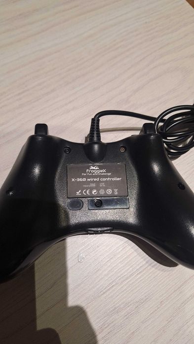 Pad przewodowy do xbox 360 pc czarny frogex sprawny!!!
