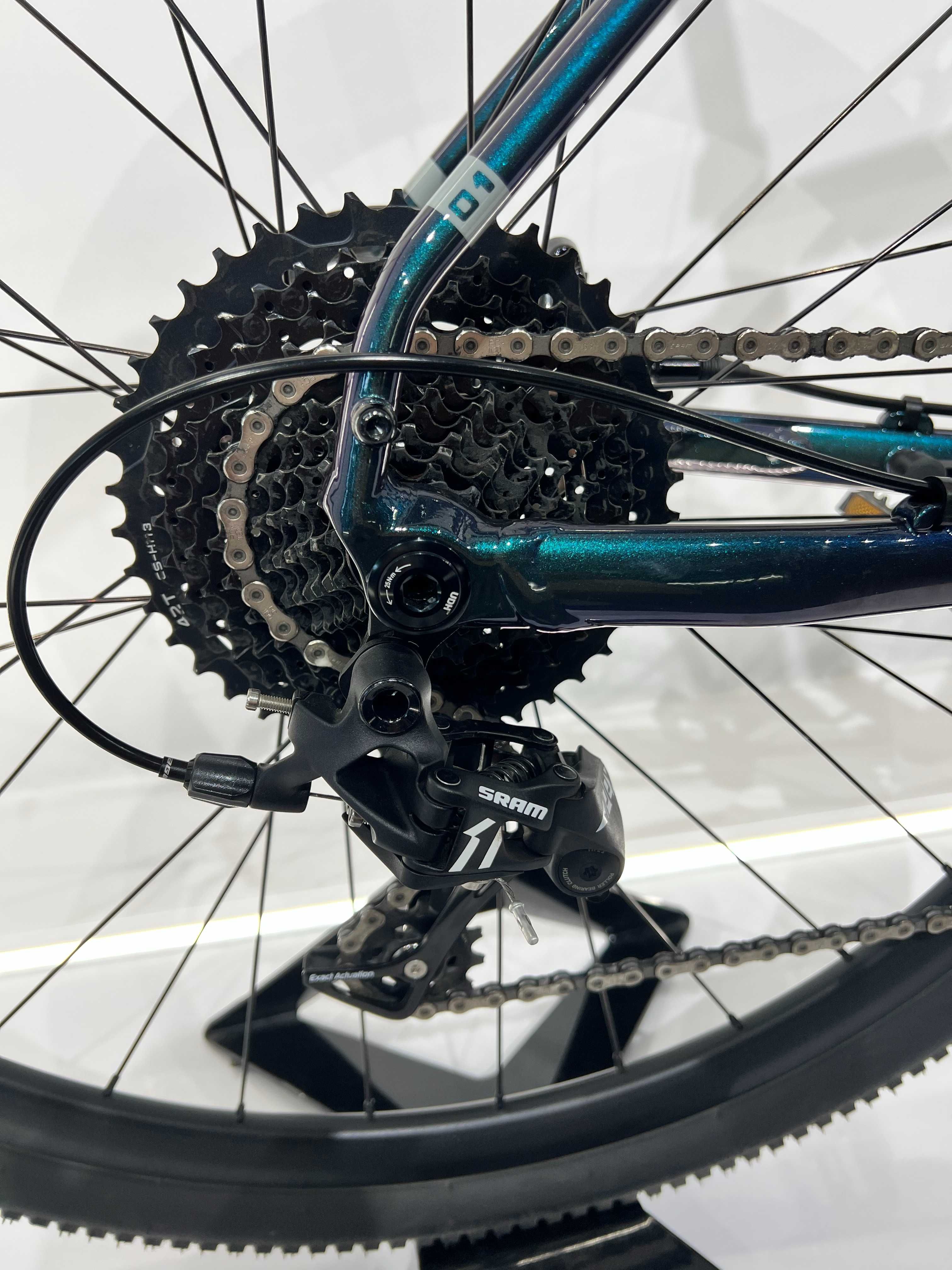 Gravel elektryczny OCTANE ONE e-GRID