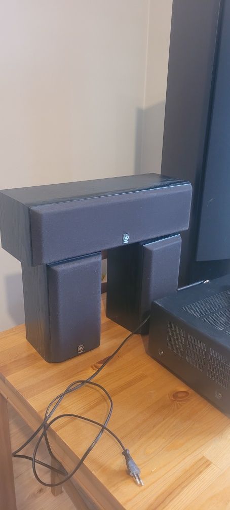 Amplituner yamaha RX-V481