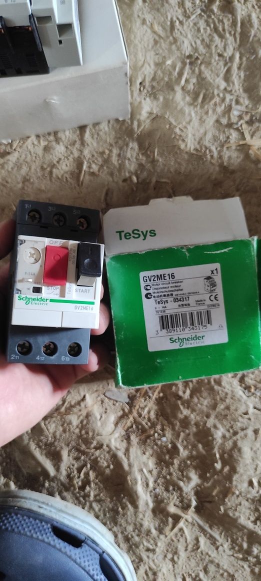 Автоматичний вимикач захисту двигуна Schneider Electric TeSys GV2ME21