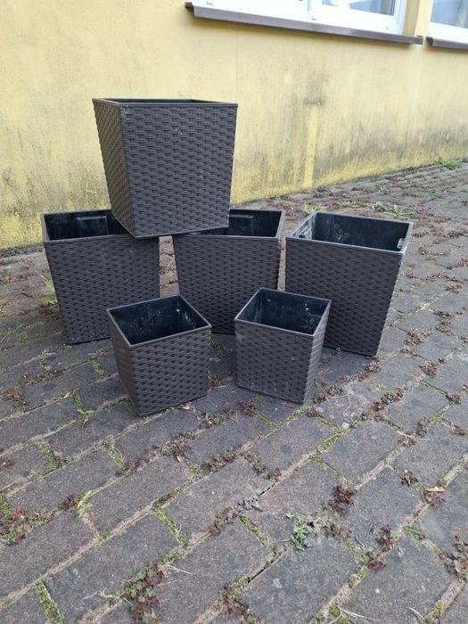 Donice plastikowe brązowe komplet 6 sztuk