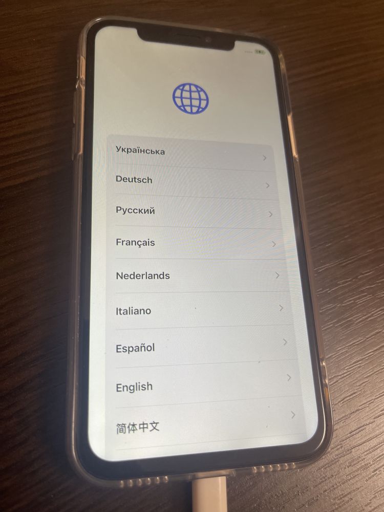 Продам iPhone xc