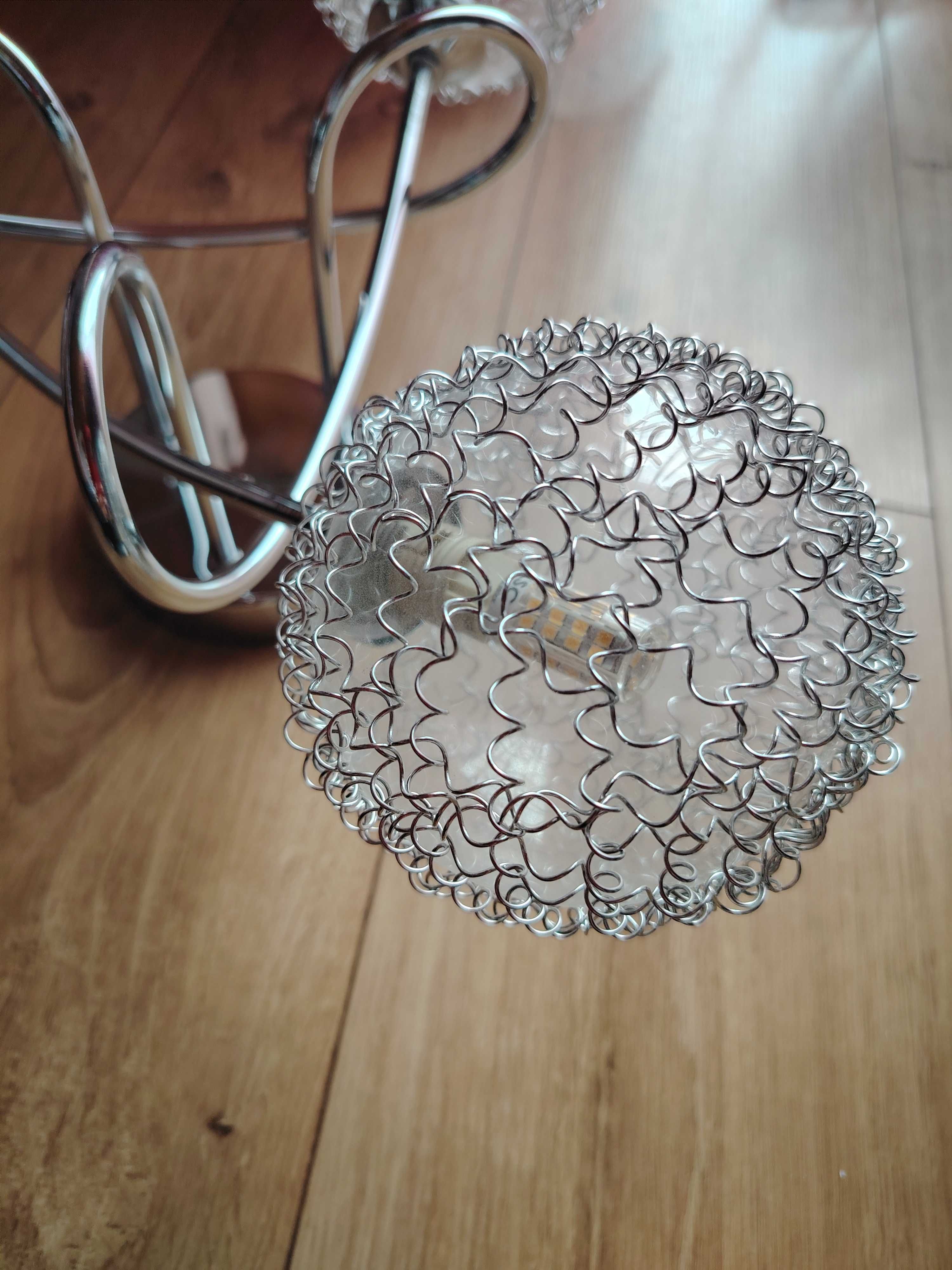 Lampy kulki do salonu