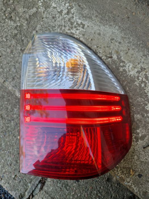 Lampa tył led x3 e83 lci lift prawa  w karoserie w klapę budę