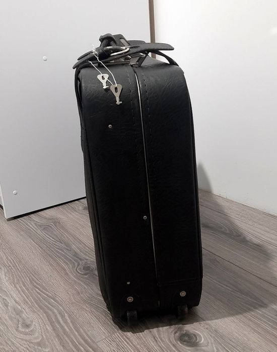 Валіза, чемодан чорний великий