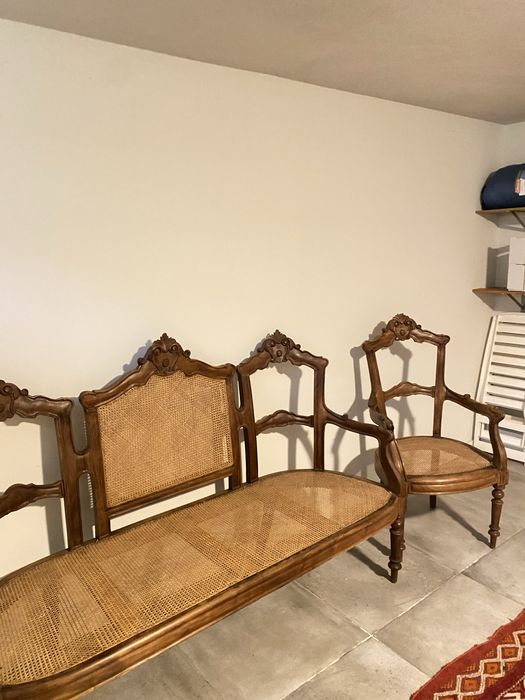 Conjunto de 2 cadeiras e um cadeirao, restaurados