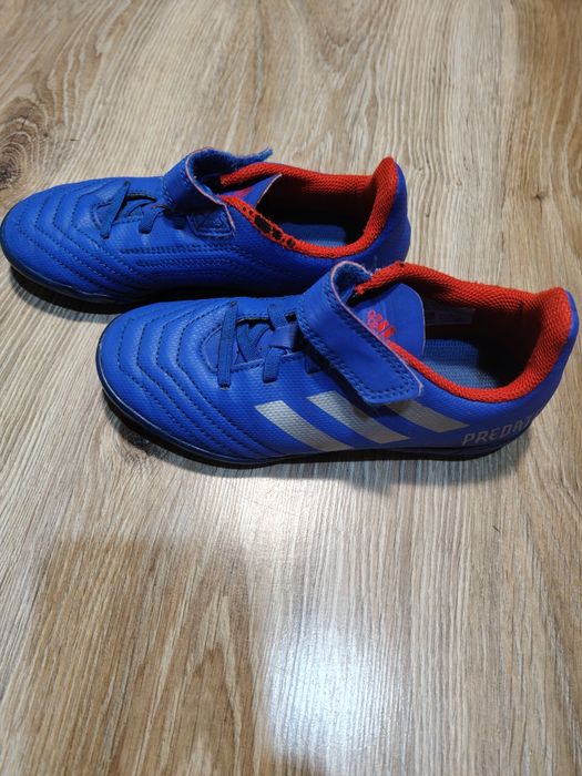 Turfy Adidas Predator rozmiar 31