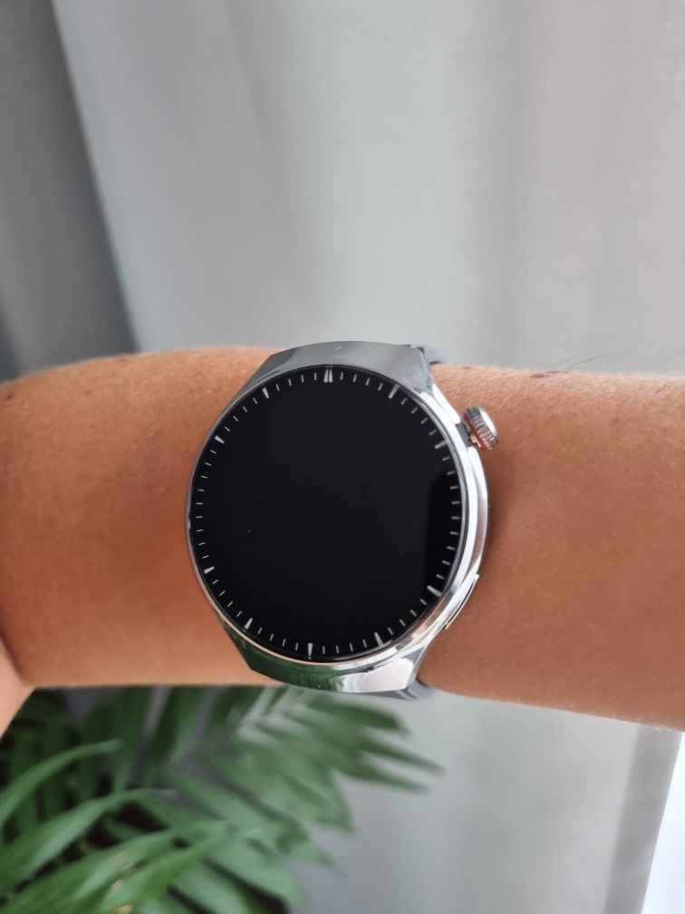 Smartwatch okrągły