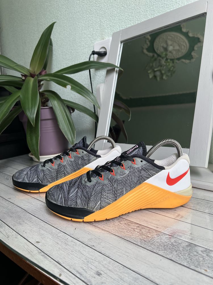 Nike Metcon 5  Женские спортивные кроссовки