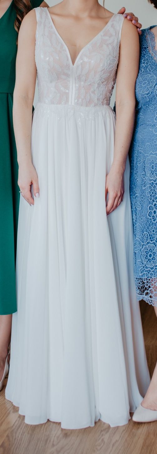 Piękna suknia ślubna, rozmiar 38