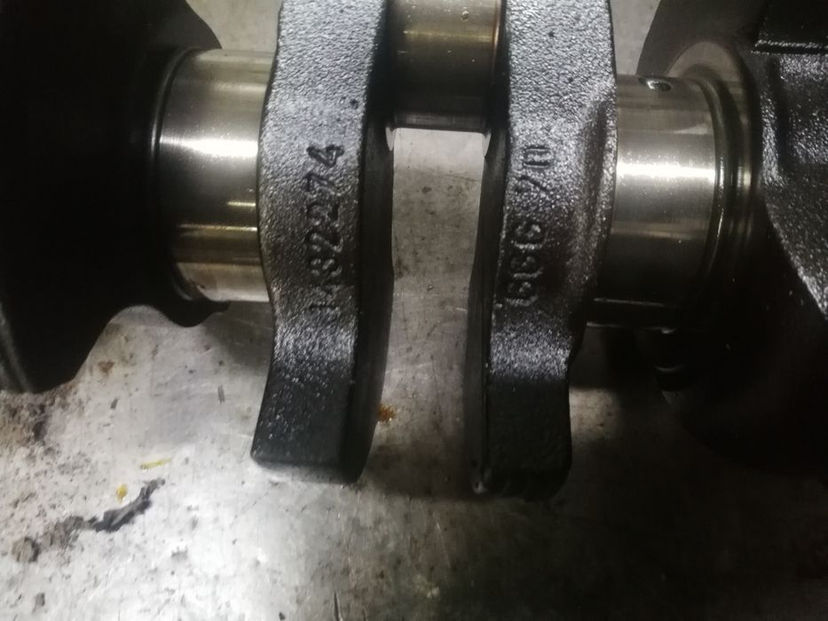 BMW e46 e39 M50B25 M52b25tu M54B25  wał korbowy