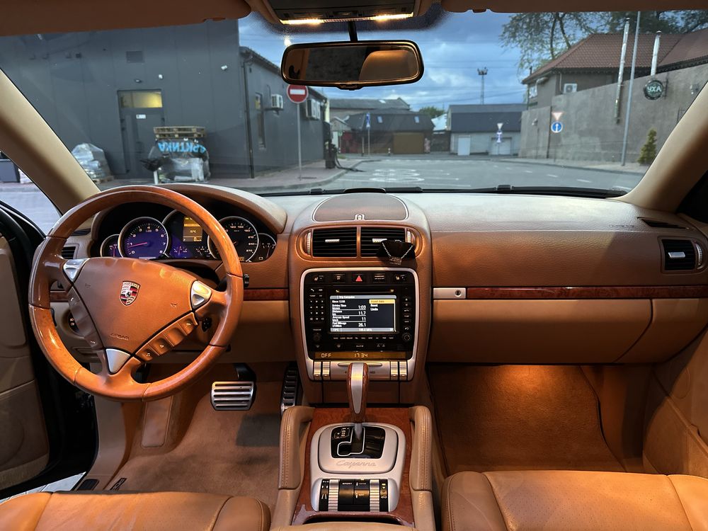 Продам Porche Cayenne S