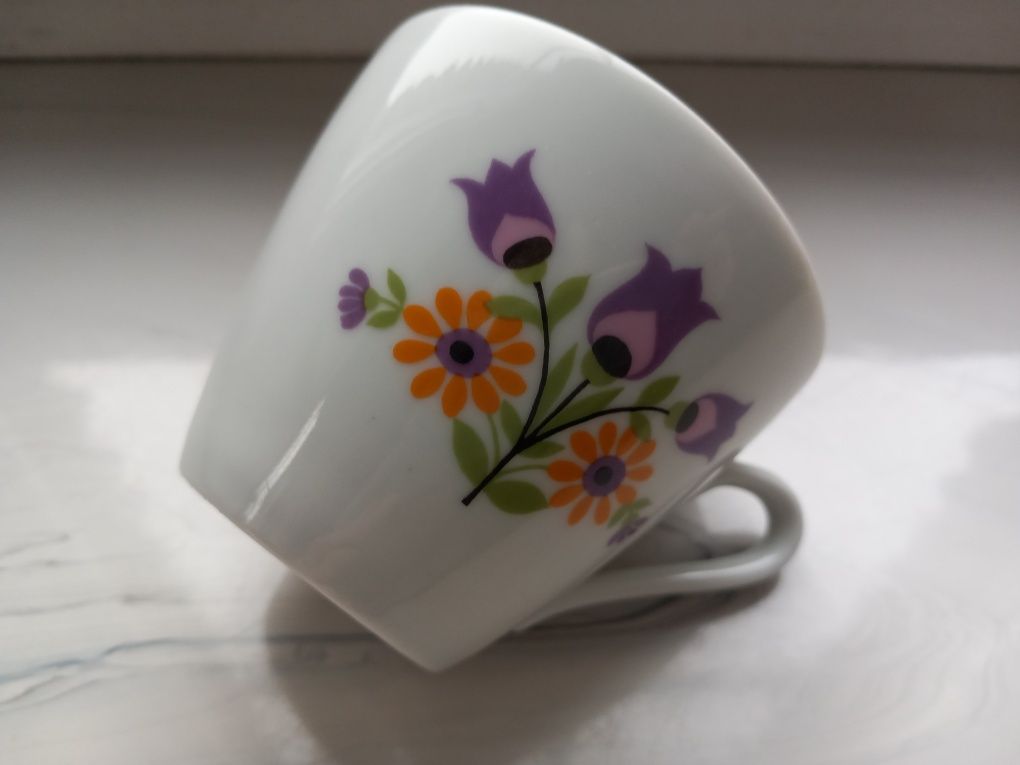 Porcelanowa filiżanka Creidlitz,dla zbieraczy pojedynczych egzemplarzy