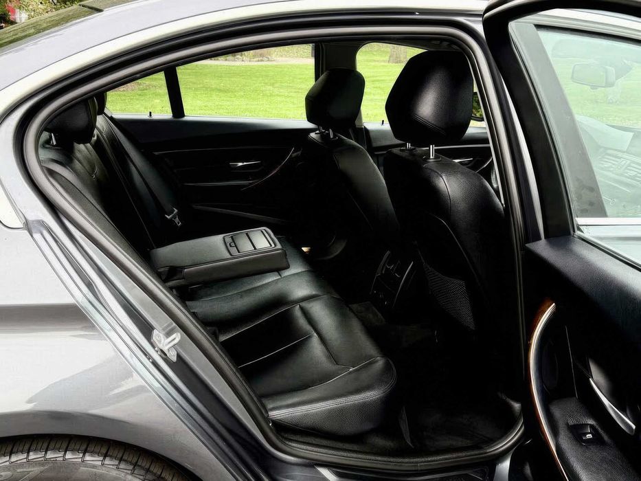 BMW 3 Series 328i xDrive      2015