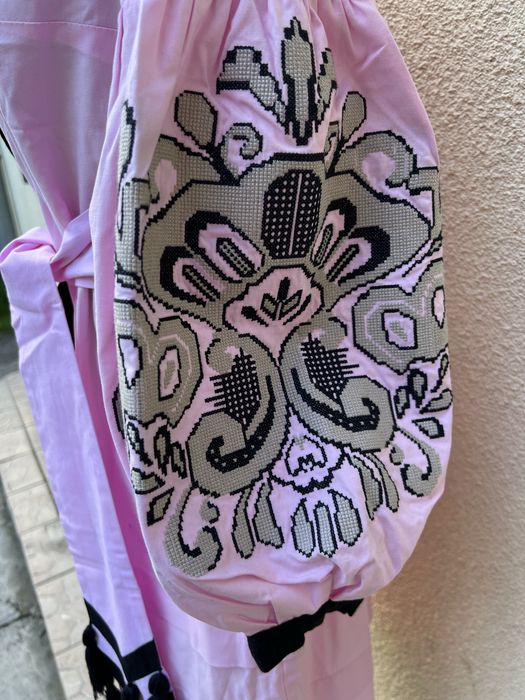 Сукня вишиванка рожева