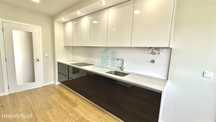 Excelente apartamento T4 Novo, em Santa Maria dos Olivais, Tomar