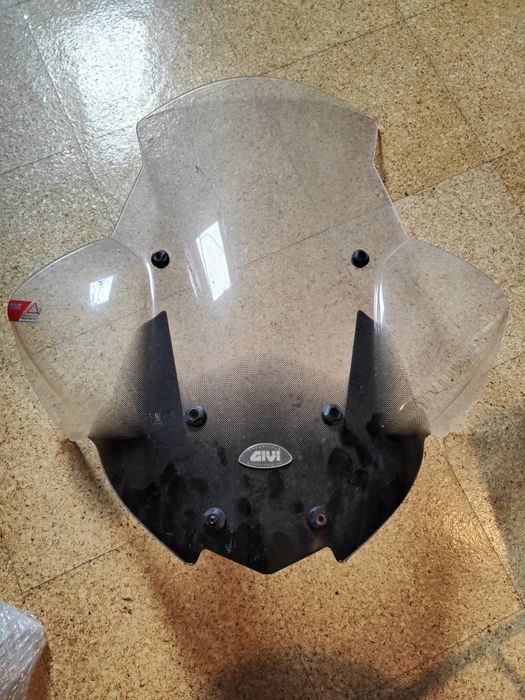 Vidro GIVI Sym 650 ABS